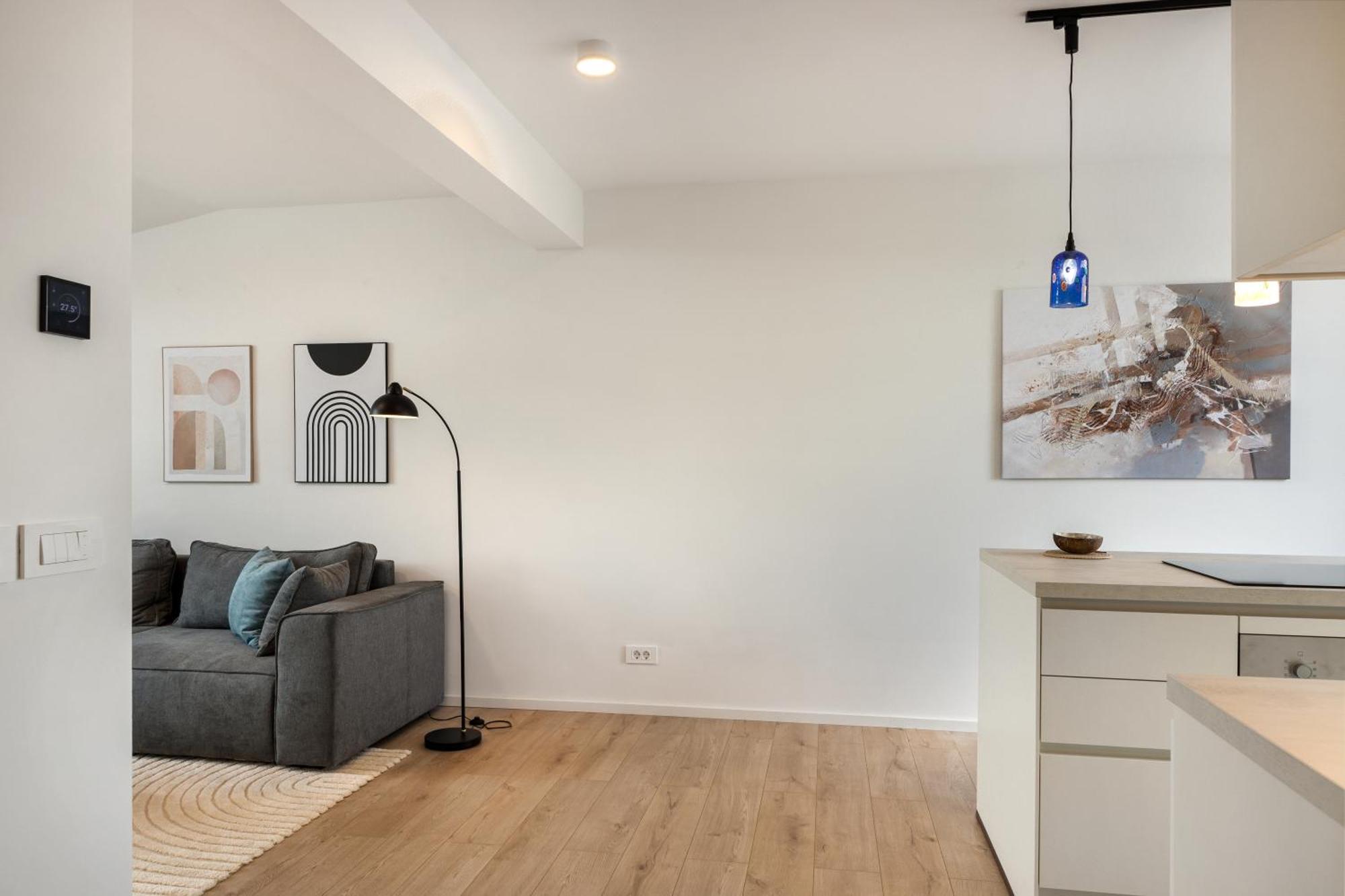 Luxe Penthouse With A Castle View Любляна Екстериор снимка
